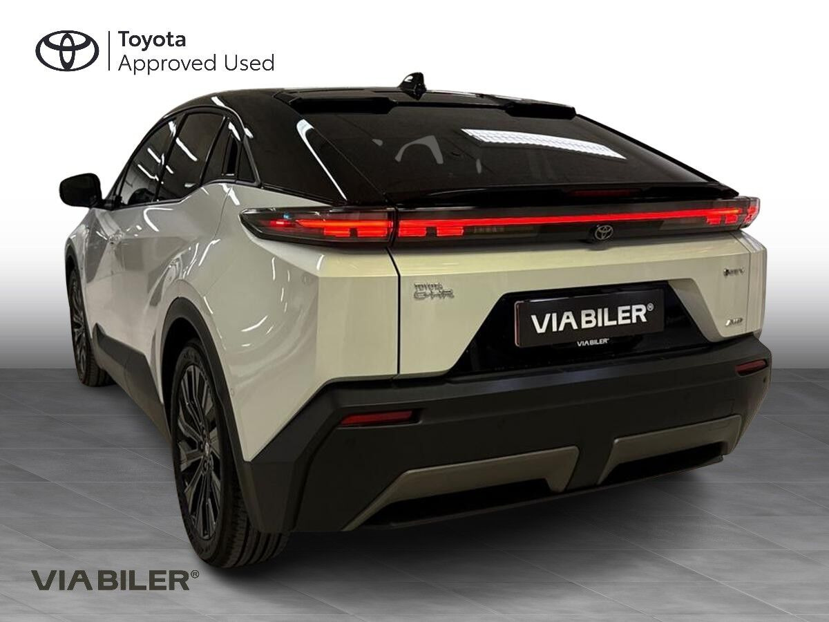 Hvid Toyota Toyota C-HR+ fra 2026
