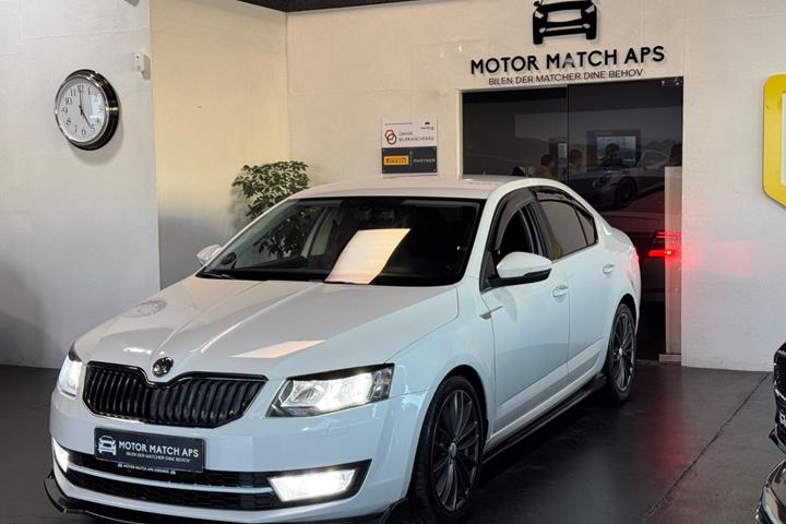 undefined Skoda Octavia fra 2014 set udefra