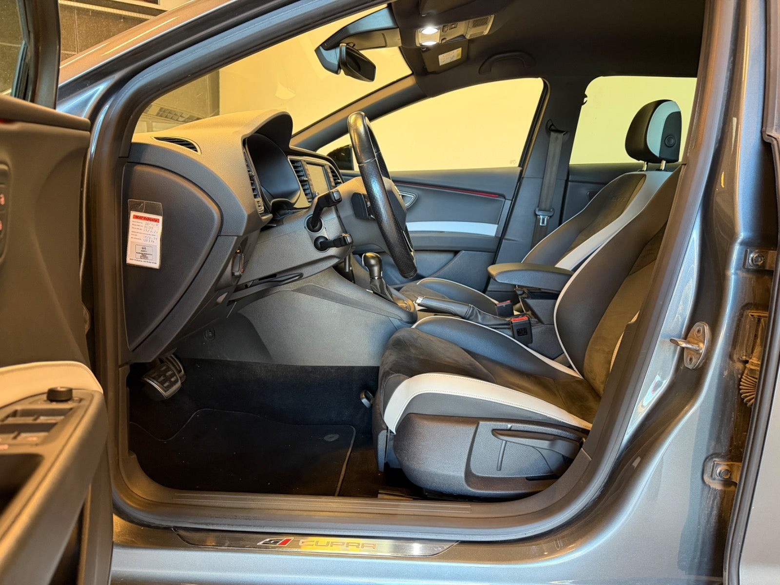 Sort Seat Leon fra 2017
