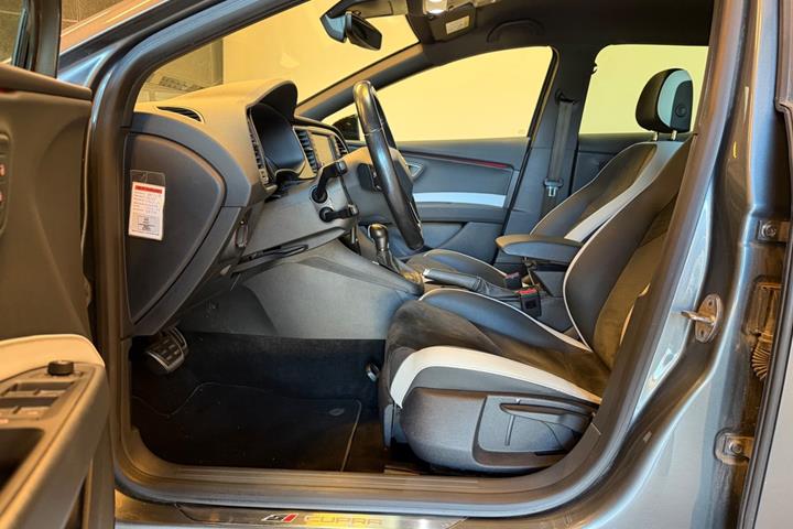 Sort Seat Leon fra 2017