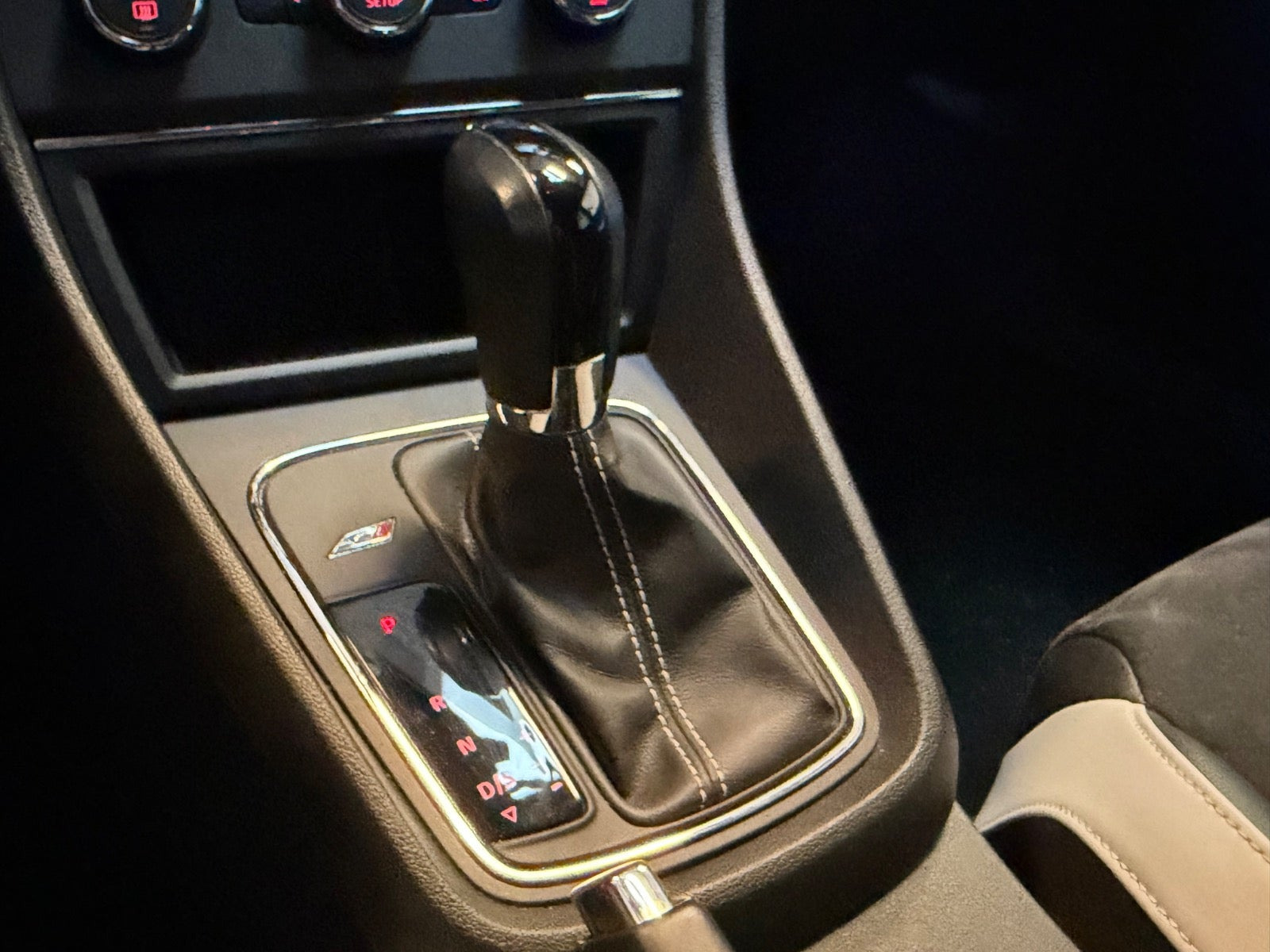 Sort Seat Leon fra 2017