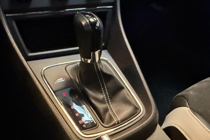 Sort Seat Leon fra 2017