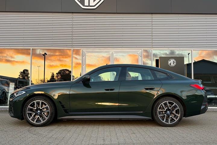 Grøn BMW i4 fra 2022