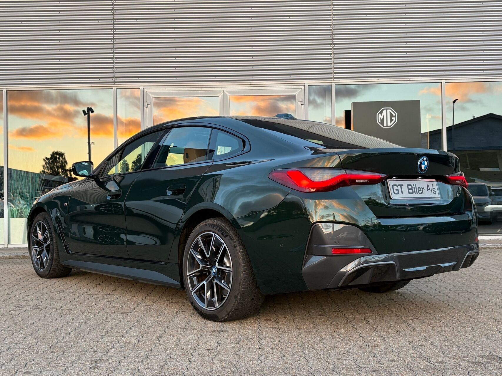 Grøn BMW i4 fra 2022