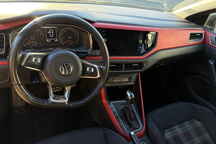 Sort VW Polo fra 2019