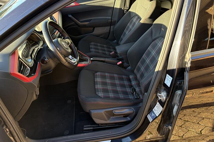Sort VW Polo fra 2019