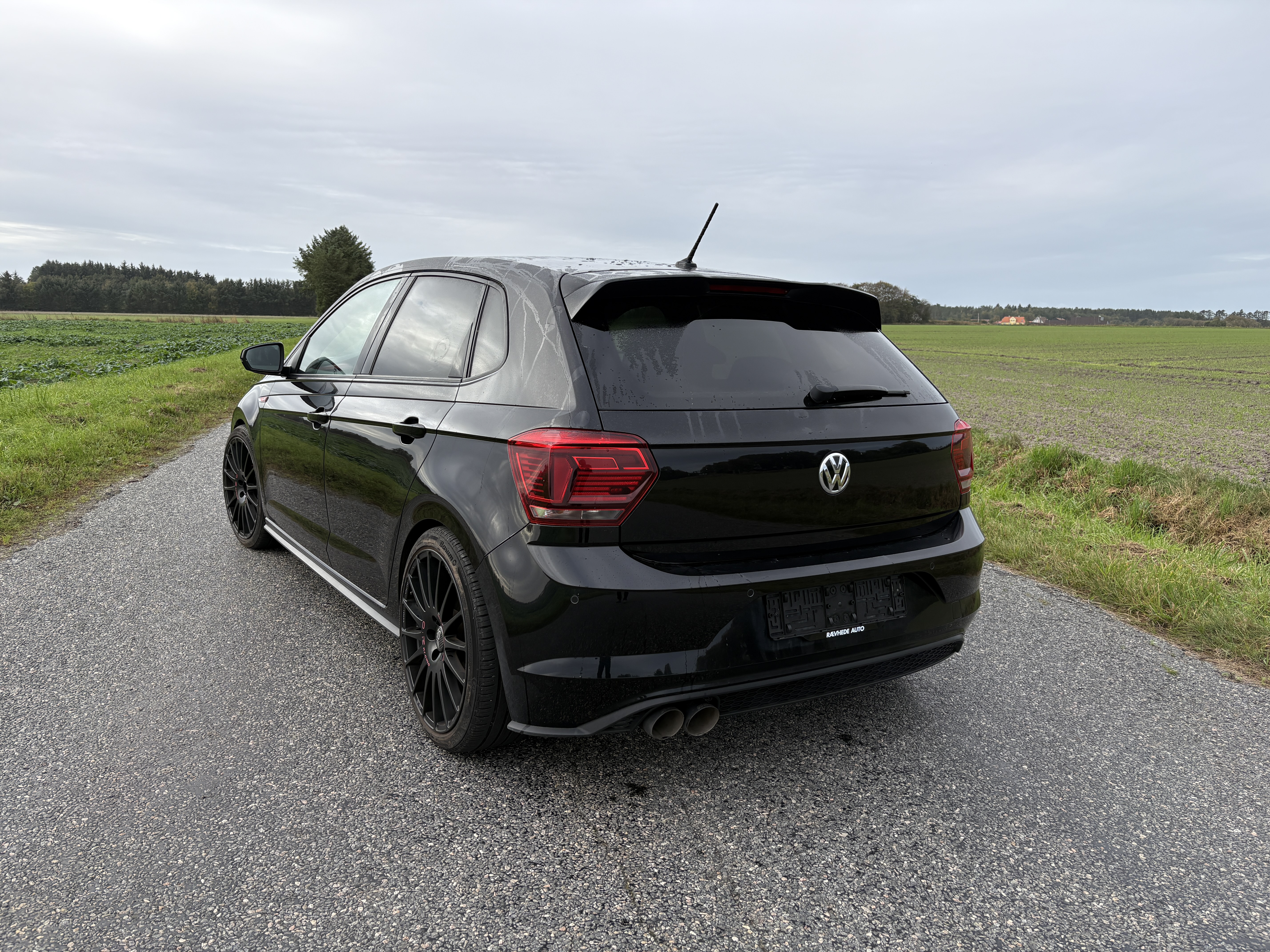 Sort VW Polo fra 2019