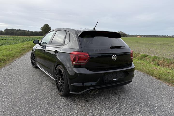 Sort VW Polo fra 2019