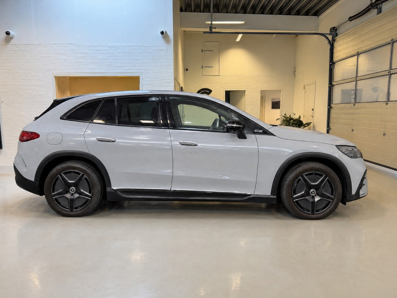 undefined Mercedes EQE500 SUV fra 2024
