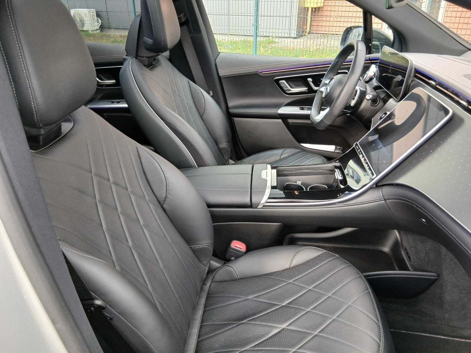 undefined Mercedes EQE500 SUV fra 2024