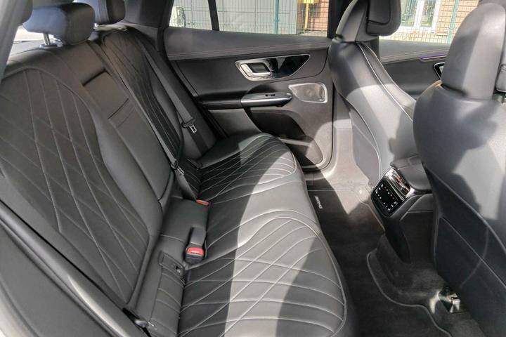 undefined Mercedes EQE500 SUV fra 2024