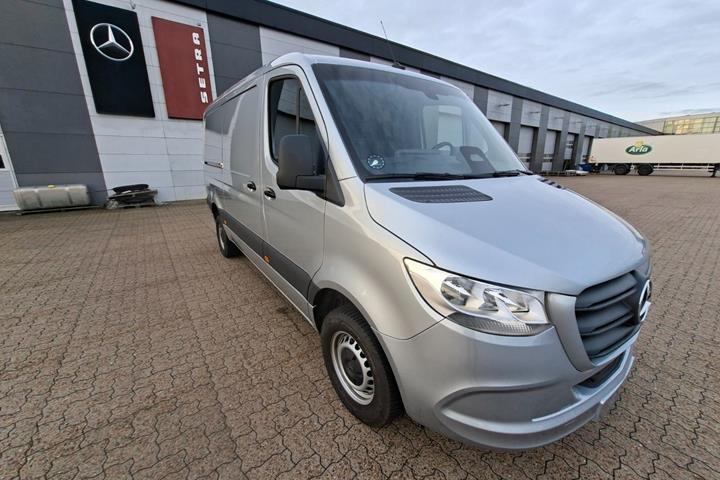 Sølv Mercedes Sprinter 317 fra 2024