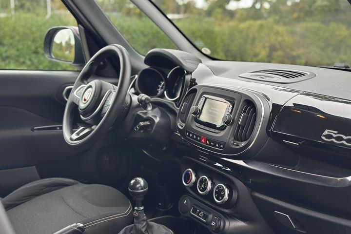 Sort Fiat 500L Wagon fra 2019