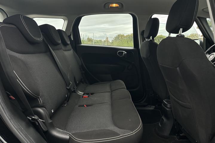 Sort Fiat 500L Wagon fra 2019