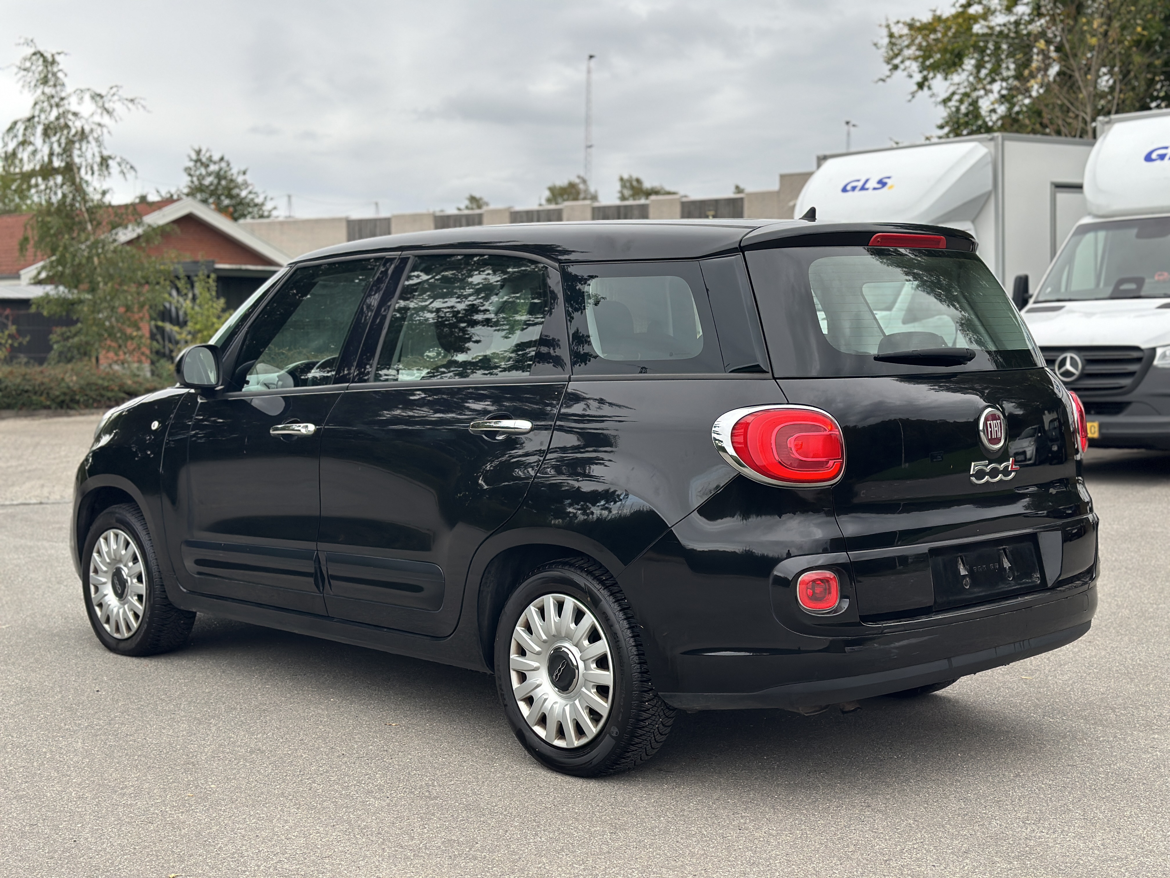 Sort Fiat 500L Wagon fra 2019
