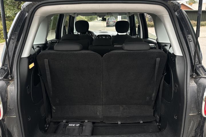 Sort Fiat 500L Wagon fra 2019