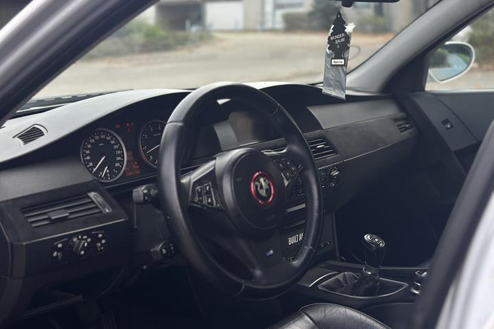 undefined BMW 520i fra 2003