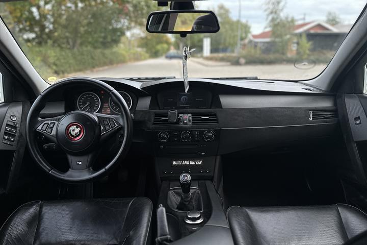 undefined BMW 520i fra 2003