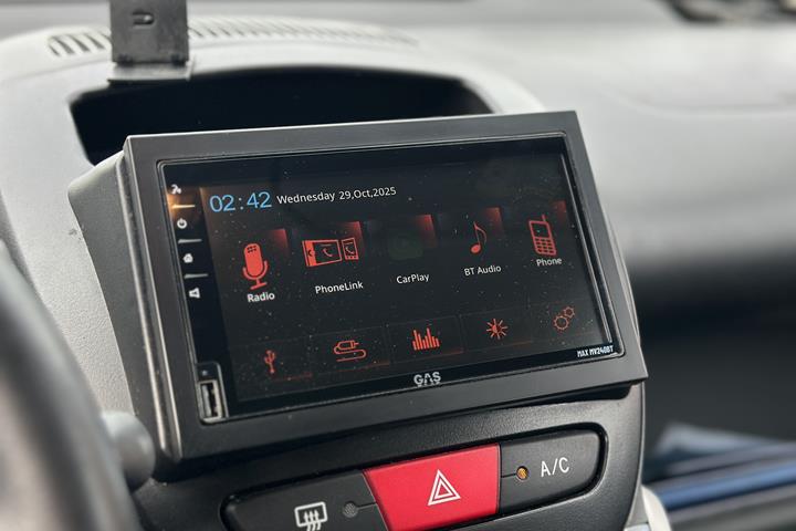 undefined Peugeot 107 fra 2010