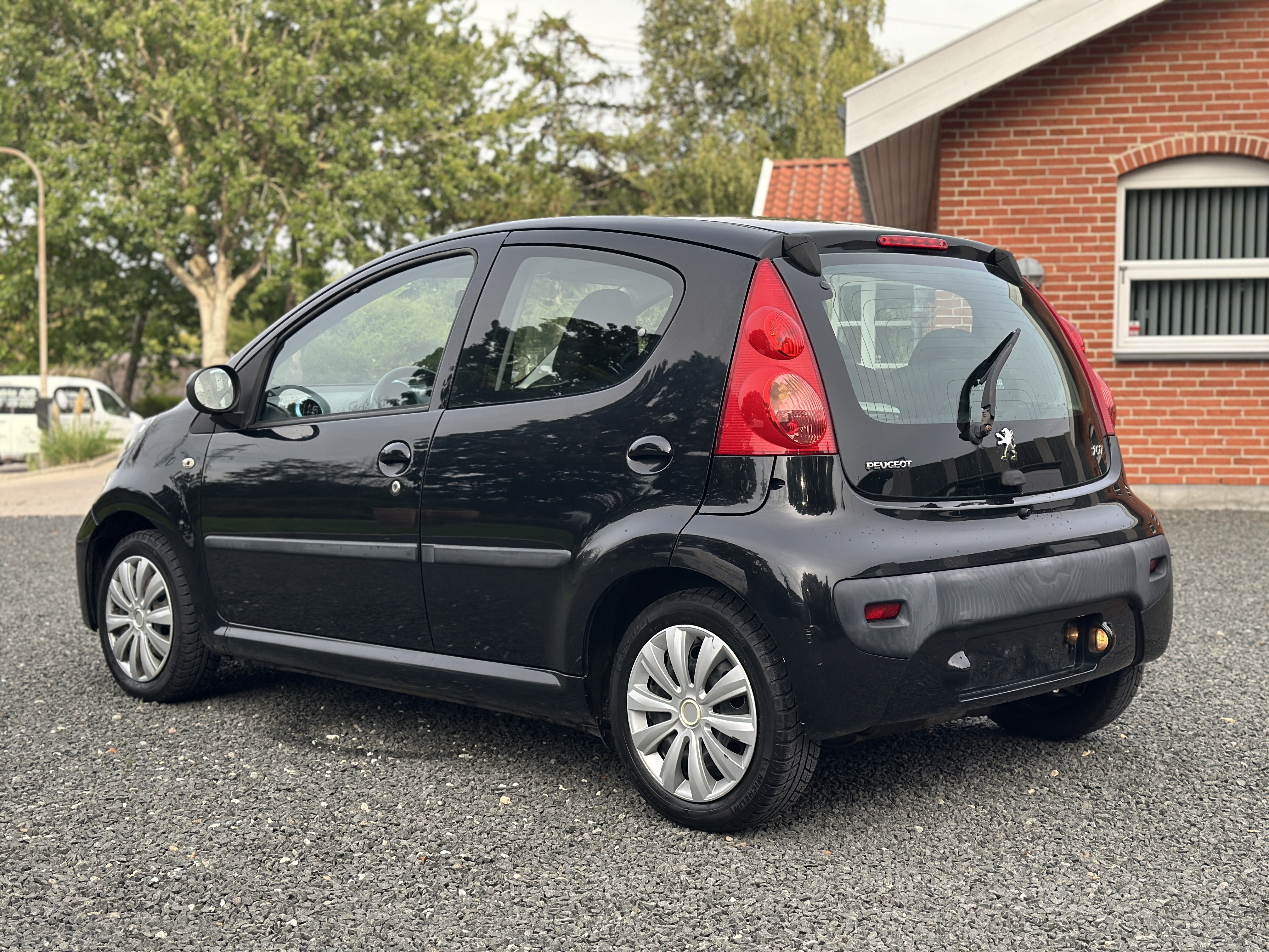 undefined Peugeot 107 fra 2010