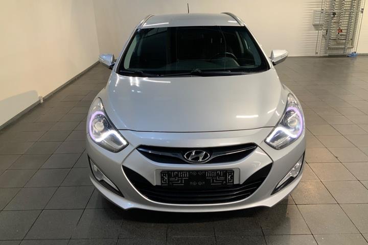 Sølv Hyundai i40 fra 2014