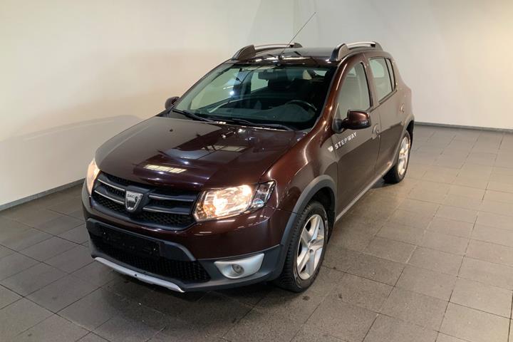 Brun Dacia Sandero Stepway fra 2016