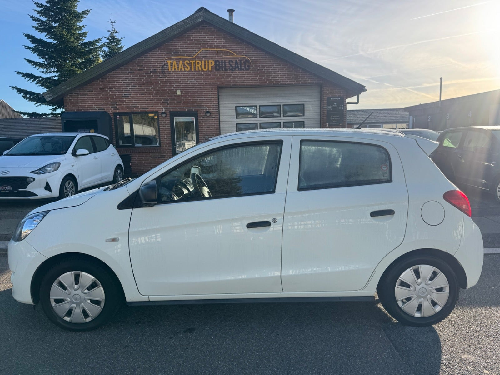 undefined Mitsubishi Space Star fra 2015