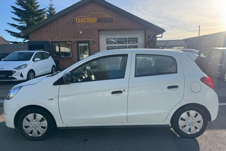 undefined Mitsubishi Space Star fra 2015