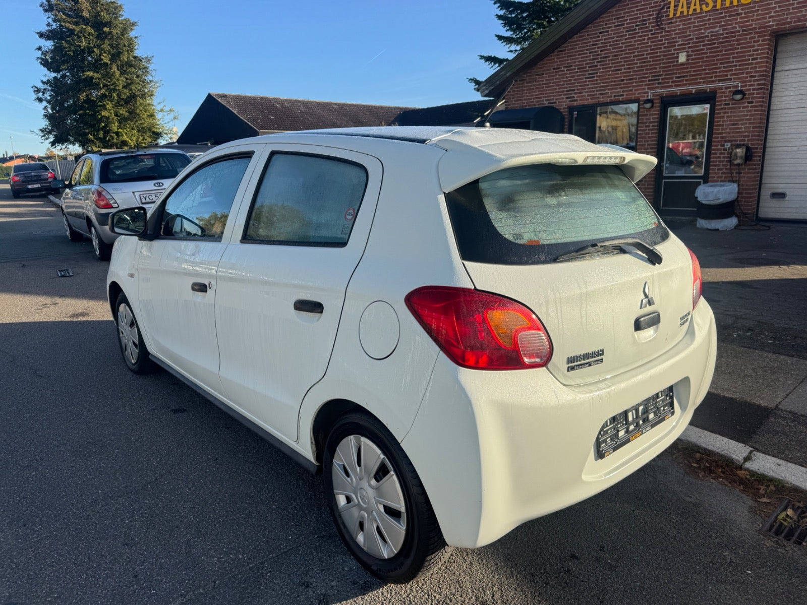 undefined Mitsubishi Space Star fra 2015
