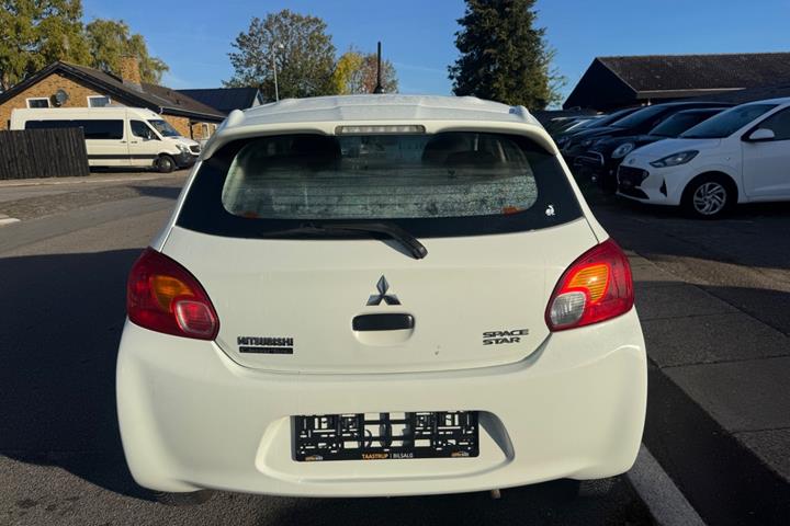 undefined Mitsubishi Space Star fra 2015