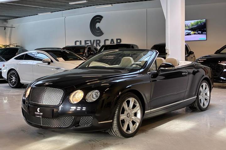 Sort Bentley Continental GTC fra 2010