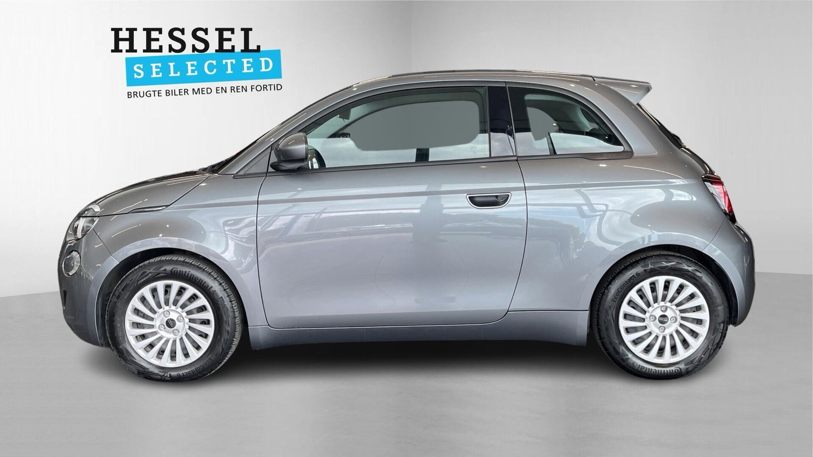 Grå Fiat 500e fra 2023