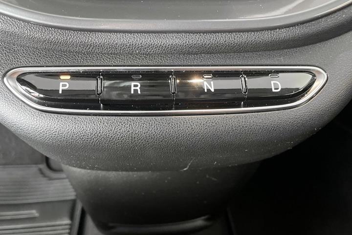 Grå Fiat 500e fra 2023