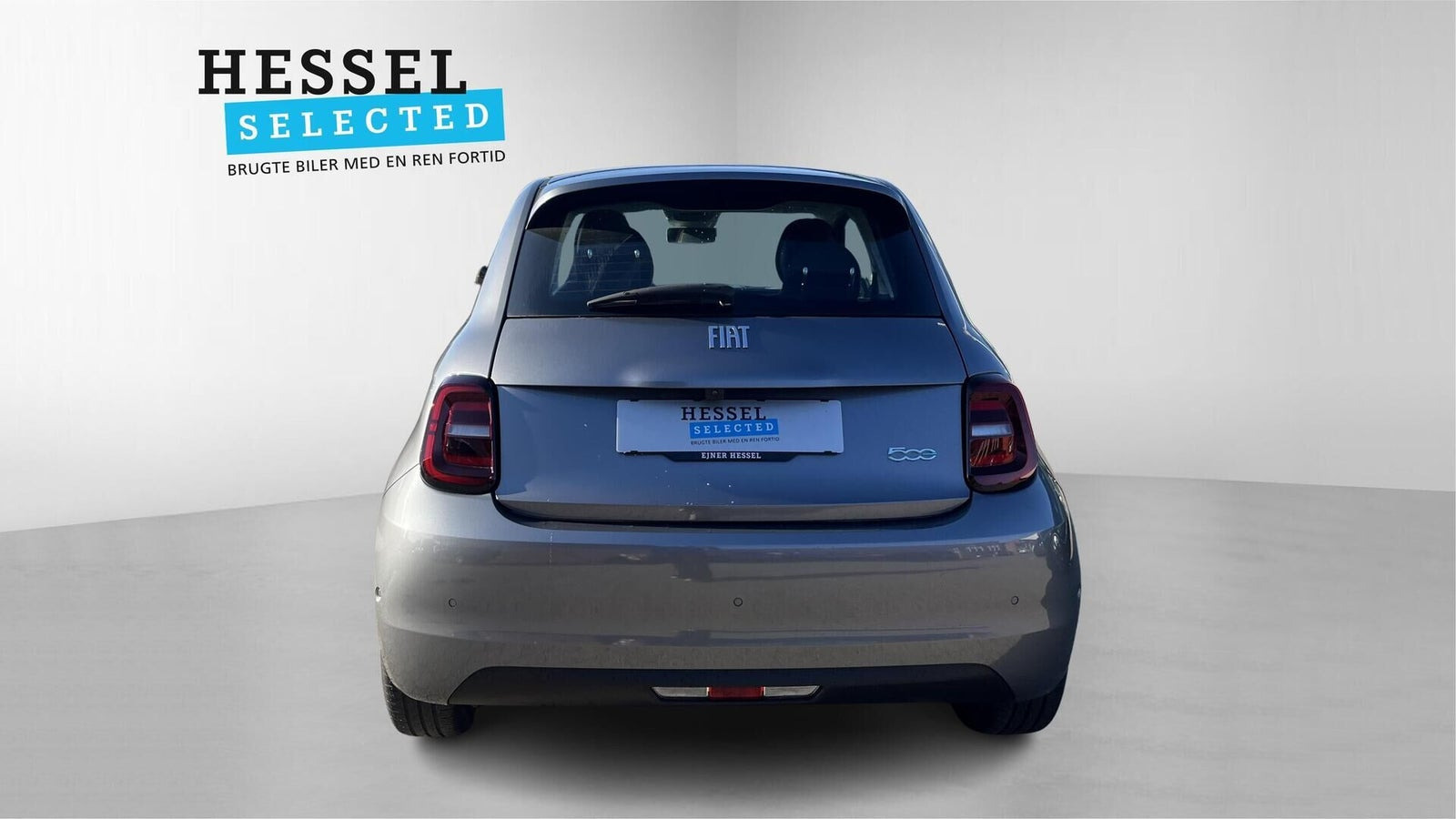 Grå Fiat 500e fra 2024