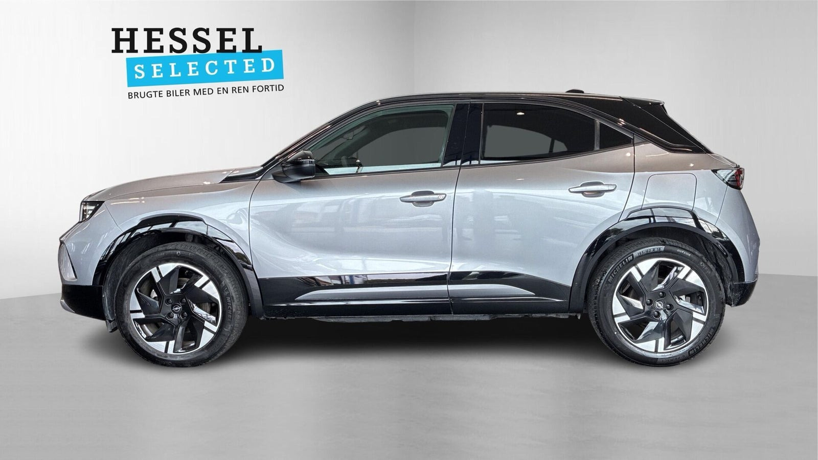Grå Opel Mokka-e fra 2025