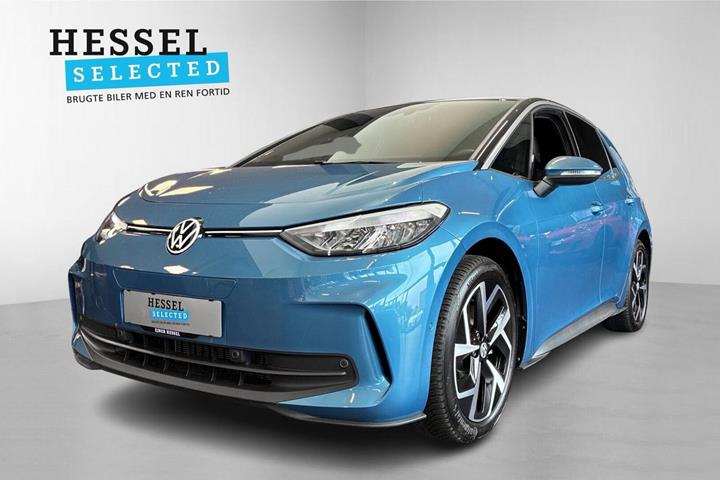 Blå VW ID.3 fra 2024 set udefra