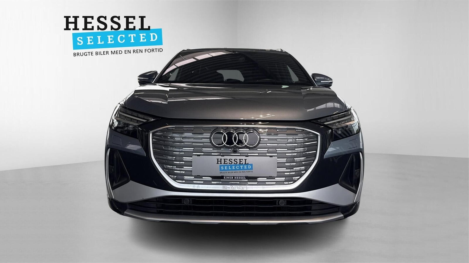 Blå Audi Q4 e-tron fra 2021