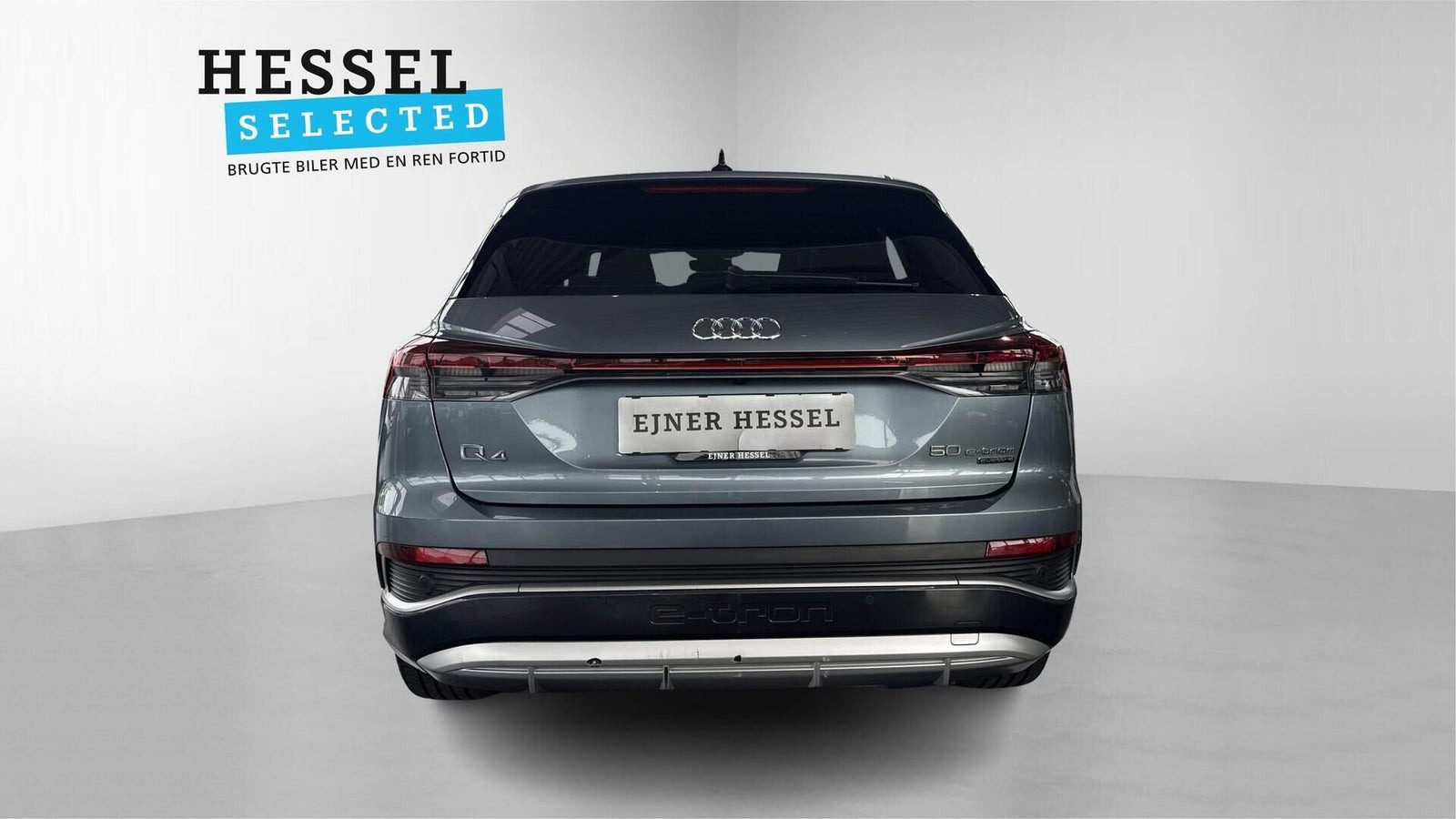 Blå Audi Q4 e-tron fra 2021