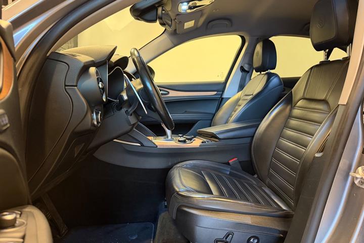 undefined Alfa Romeo Stelvio fra 2018