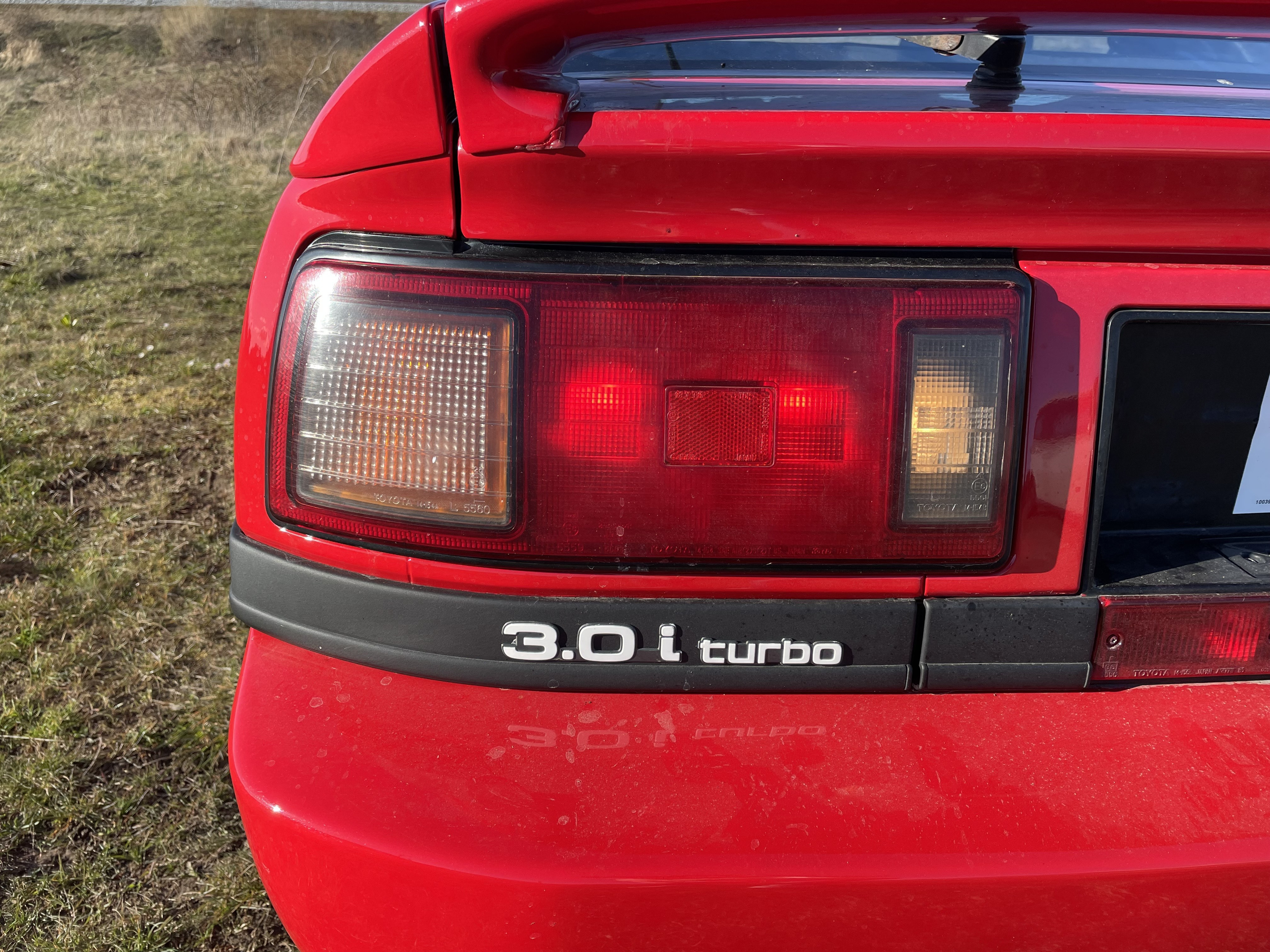Rød Toyota Supra fra 1991