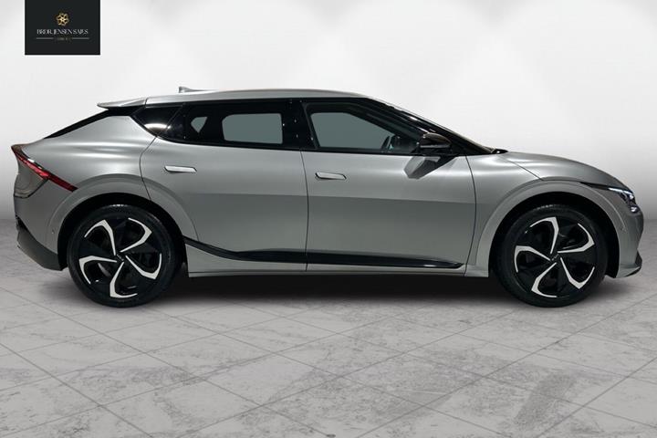 Grå Kia EV6 fra 2022