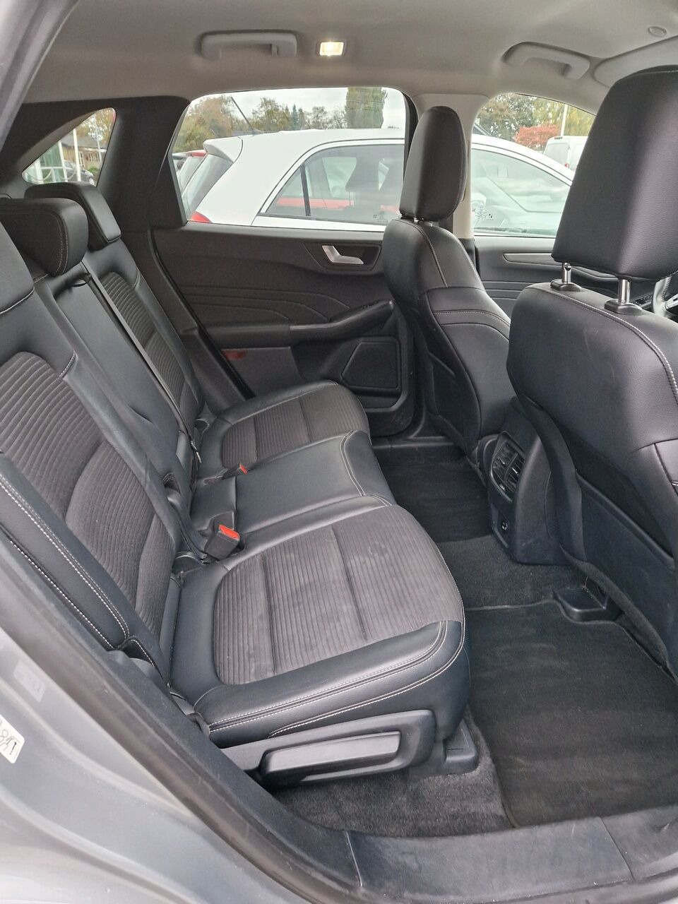 Sølv Ford Kuga fra 2021