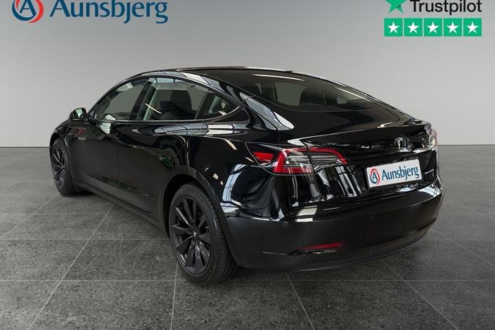 undefined Tesla Model 3 fra 2021