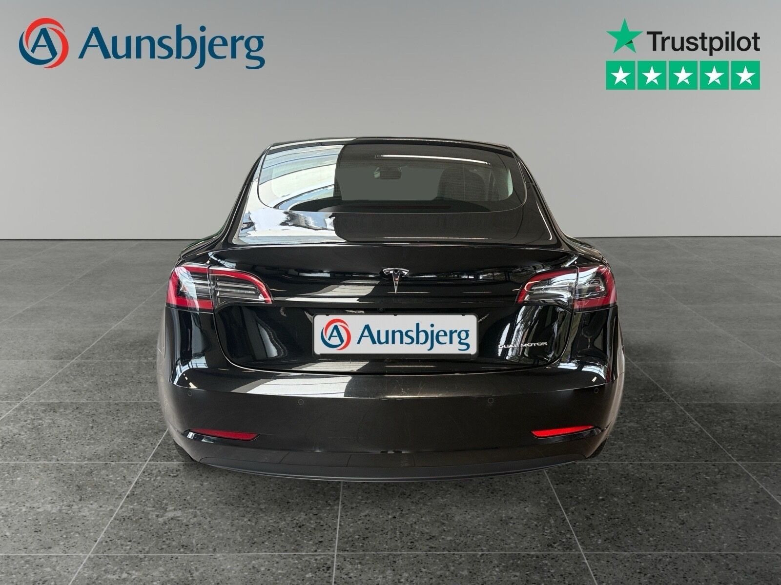 undefined Tesla Model 3 fra 2021