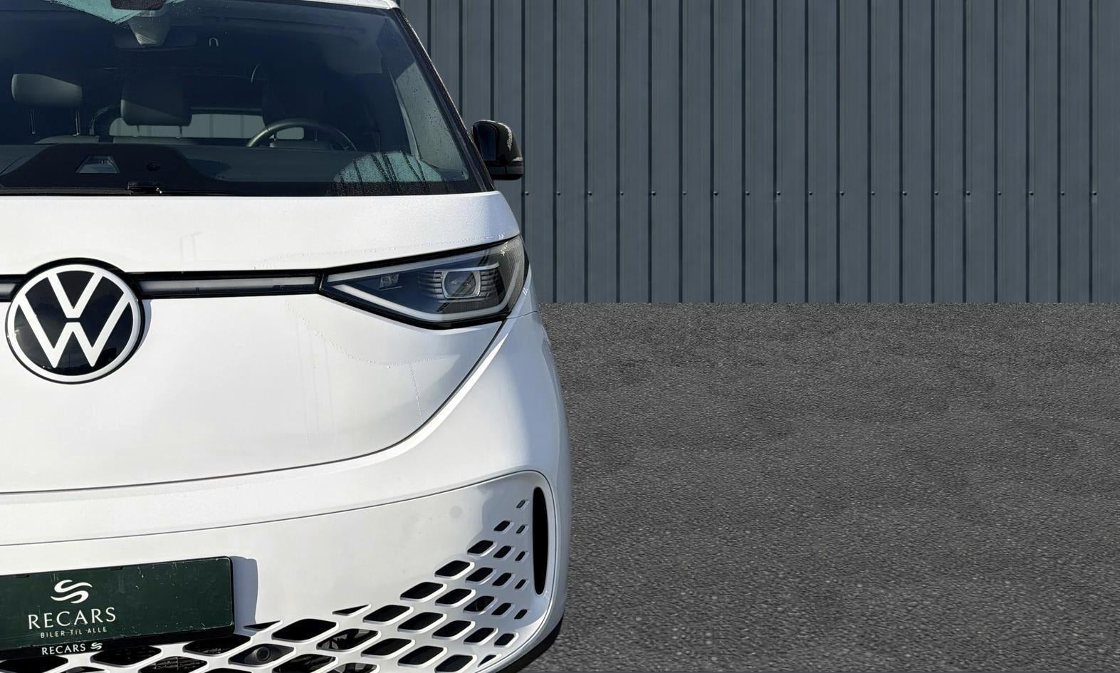 Hvid VW ID.Buzz fra 2024