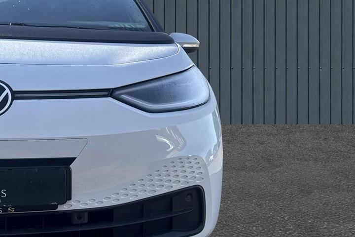 Hvid VW ID.3 fra 2023