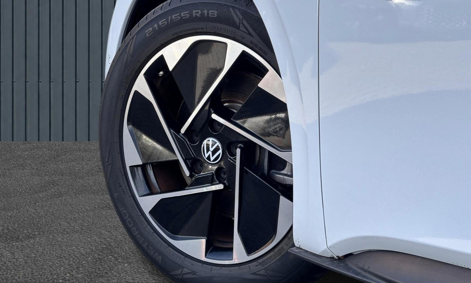 Hvid VW ID.3 fra 2023