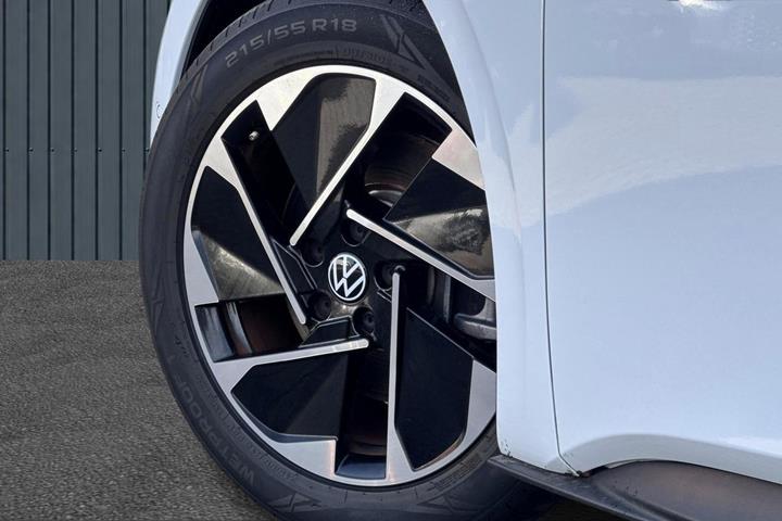 Hvid VW ID.3 fra 2023