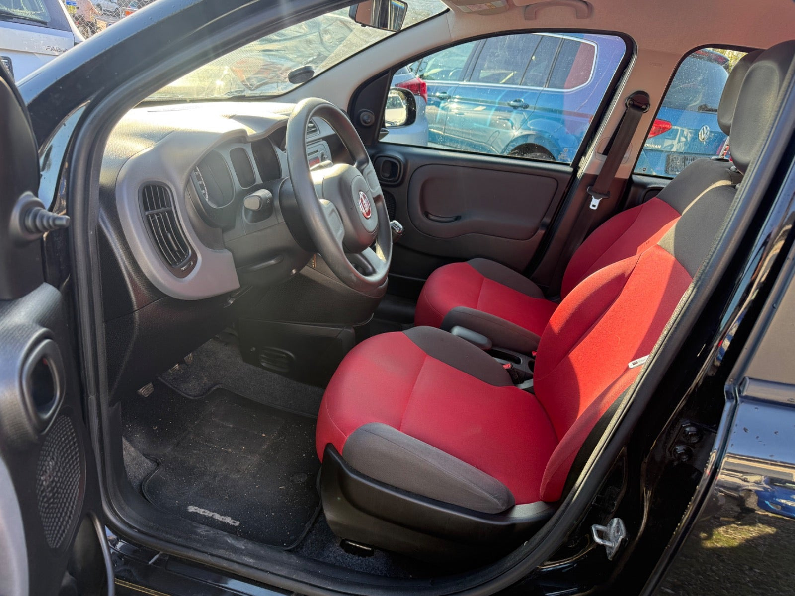 Sort Fiat Panda fra 2014