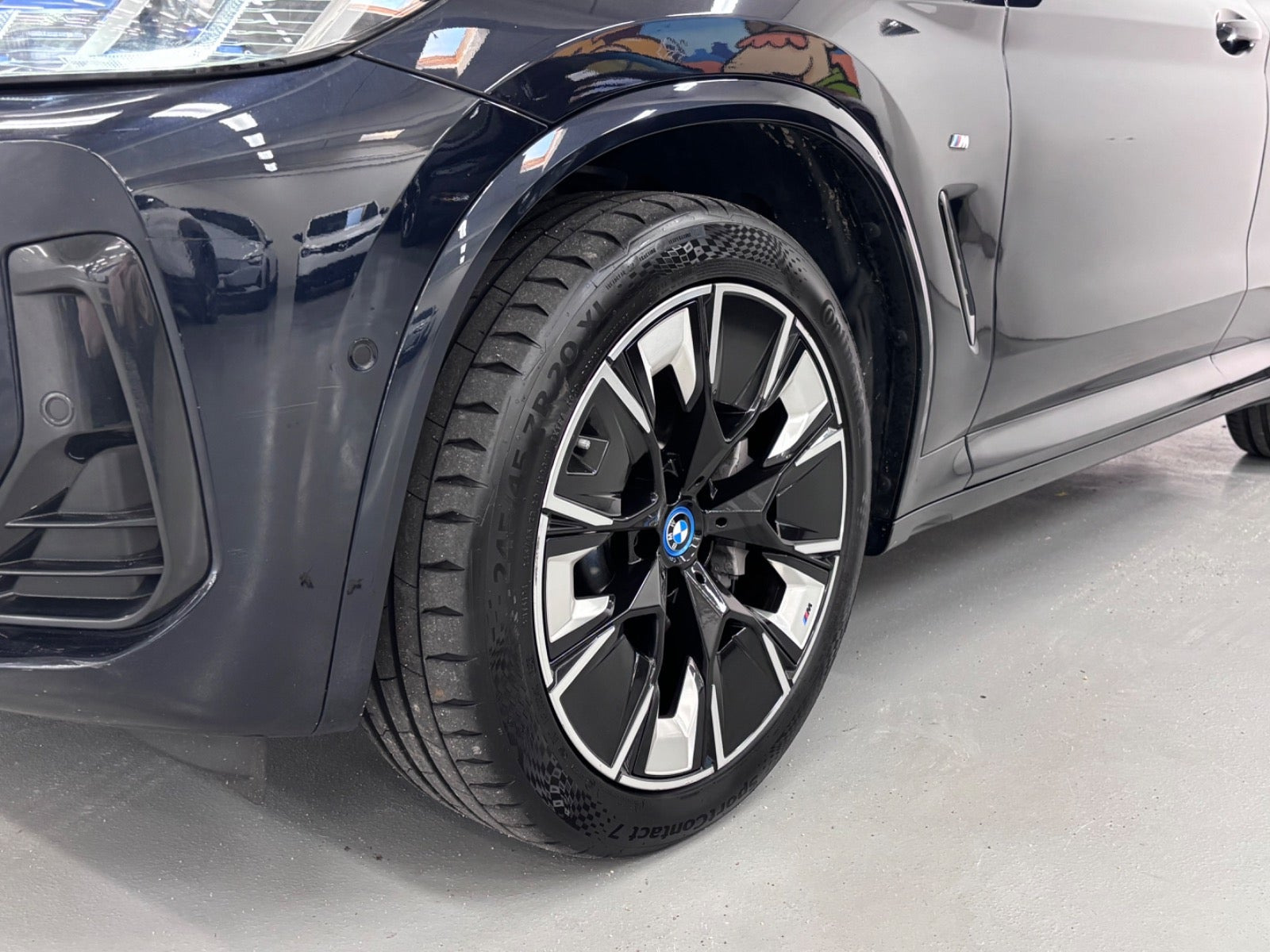 Sort BMW iX3 fra 2022